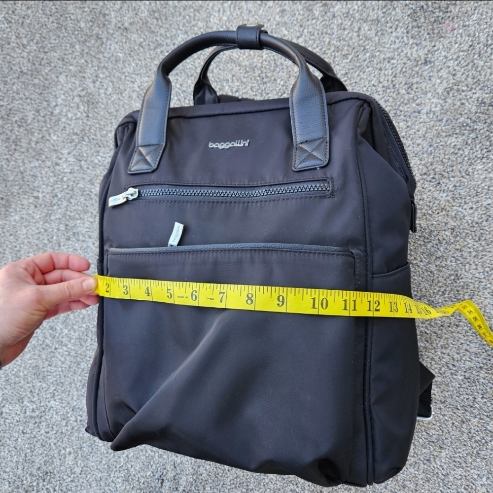 Baggallini Soho Backpack Black Laptop Purse Bag Carry On Travel Flight RFID EUC - Picture 11 of 16